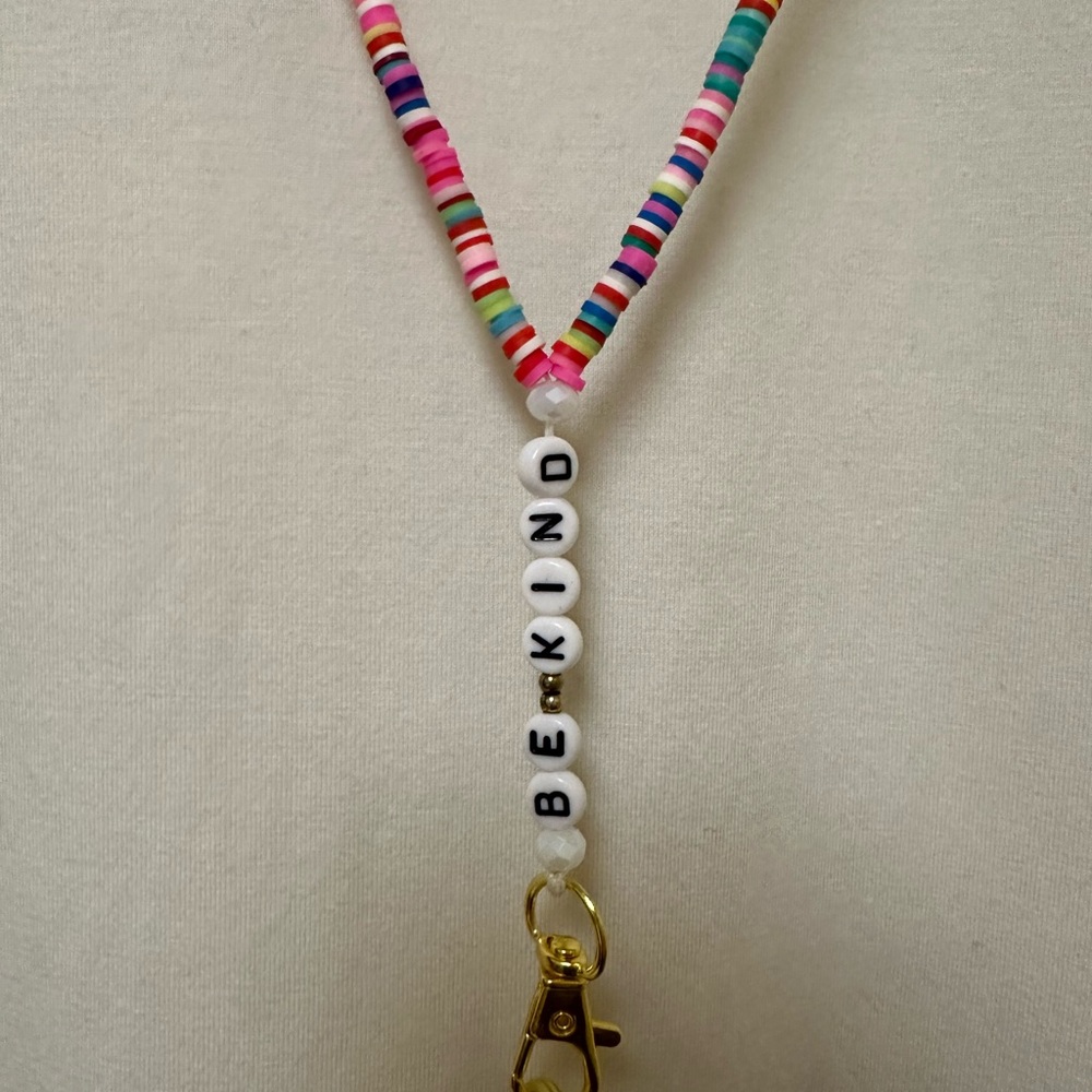 20” lanyard necklace. To hold your keys, ID, work badge. Great for gifts.